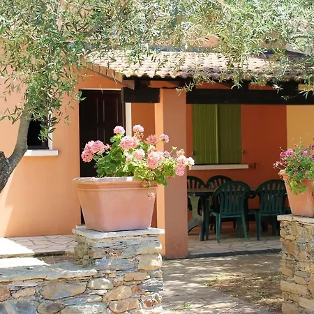 Maison De 2 Chambres Avec Piscine Partagee Et Jardin Clos A Ocagnano A 4 Km De La Semesterbostad Sorbo-Ocagnano